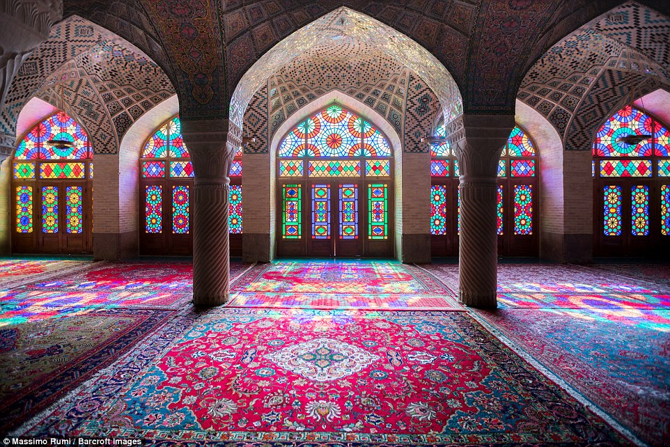 ایران، ساختمان های اسلامی (2)