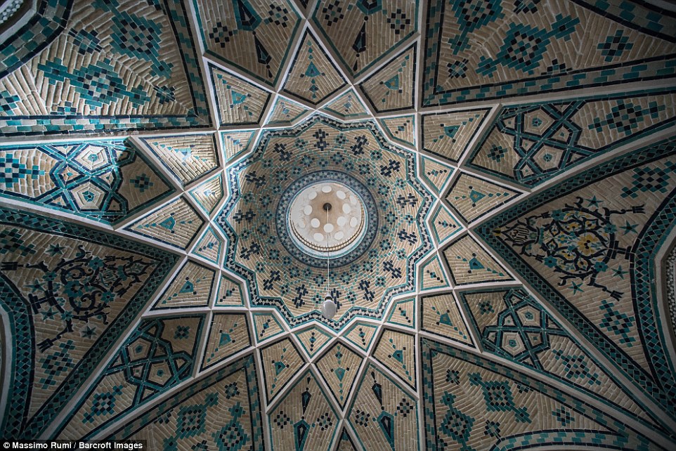 ایران، ساختمان های اسلامی (5)